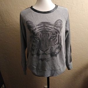 Lion gray with leather black trimming